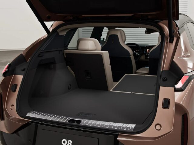 O8 automobilio nuoma