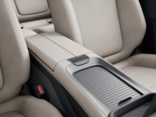 O8 automobilio nuoma